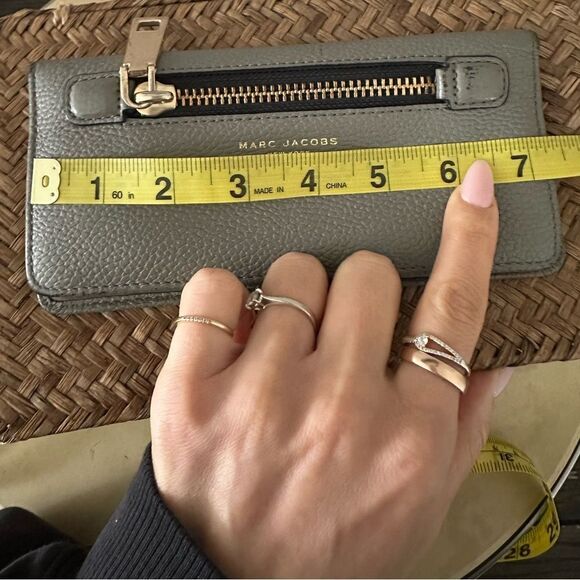 Marc Jacobs Gotham Leather Wallet - Picture 14 of 15